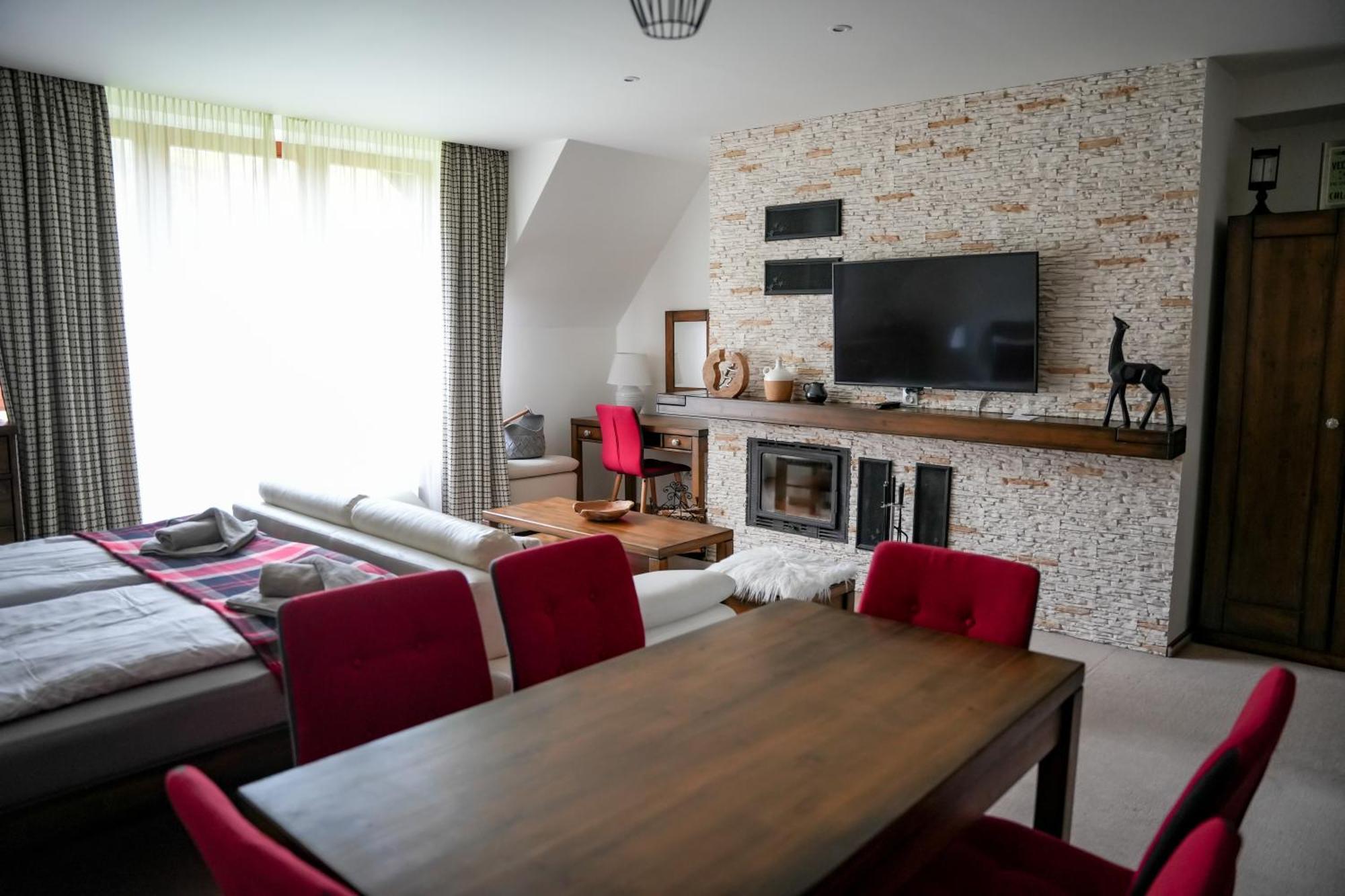 Family Apartment In Tatranská Lomnica Екстериор снимка